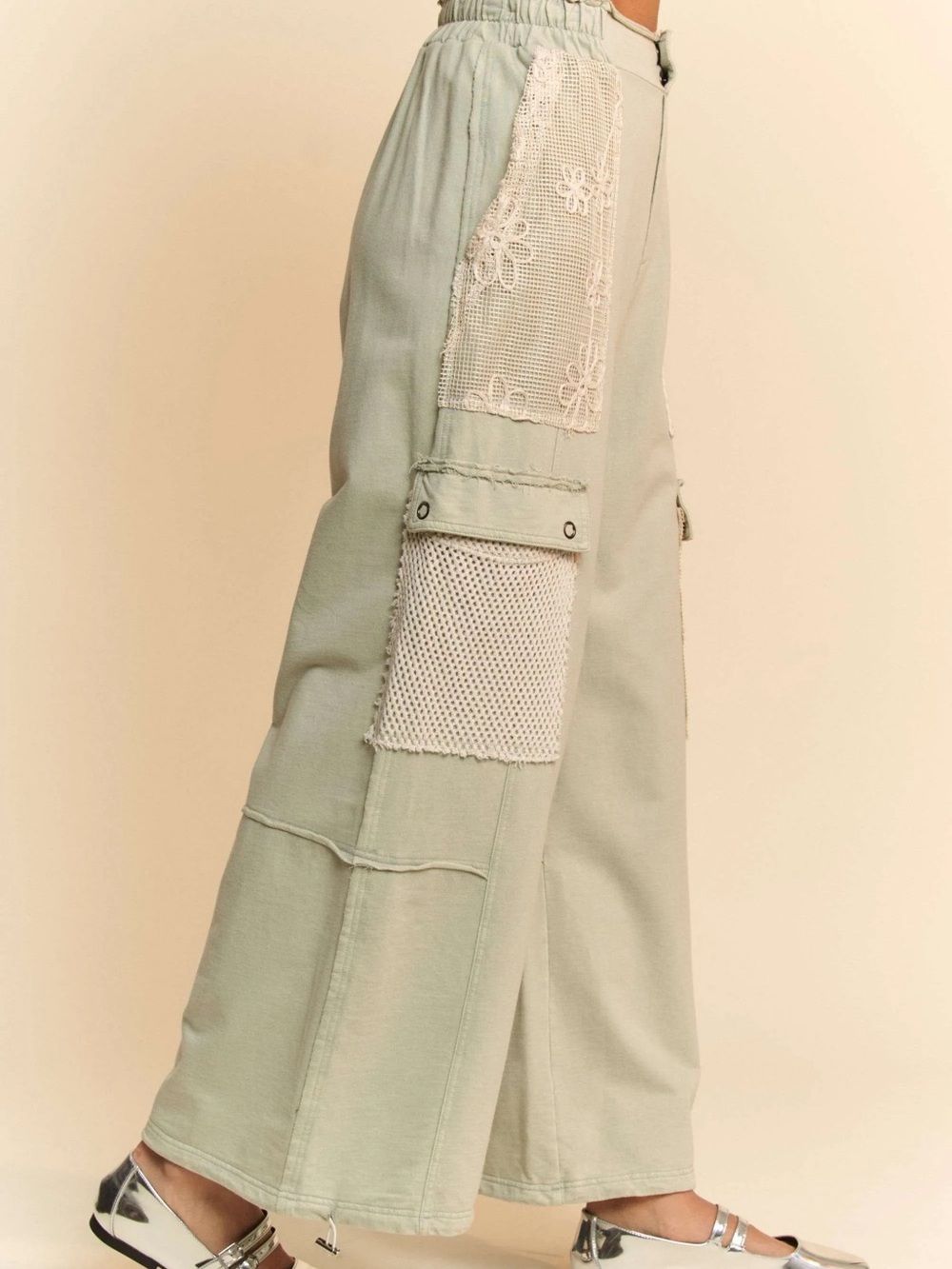 NWOT Davi & Dani Lace Patchwork Wide-Leg Boho Cargo Pants - Sage Size M